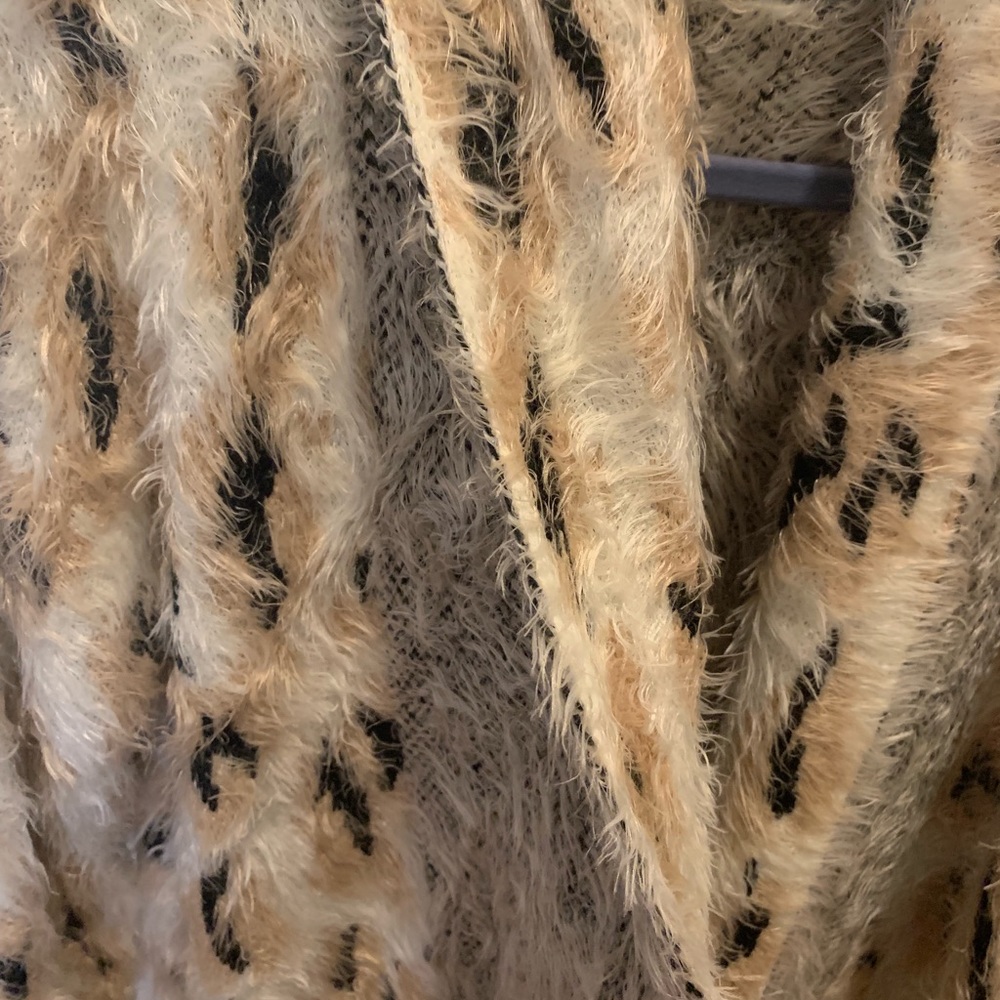 Mink Pink cozy cardigan sweater. - Picture 4 of 5